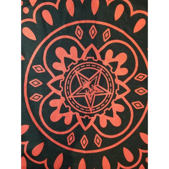 Shepard Fairey Red and Black Bandana Obey Giant Hard to Find Mandala Style - Picture 2 of 7